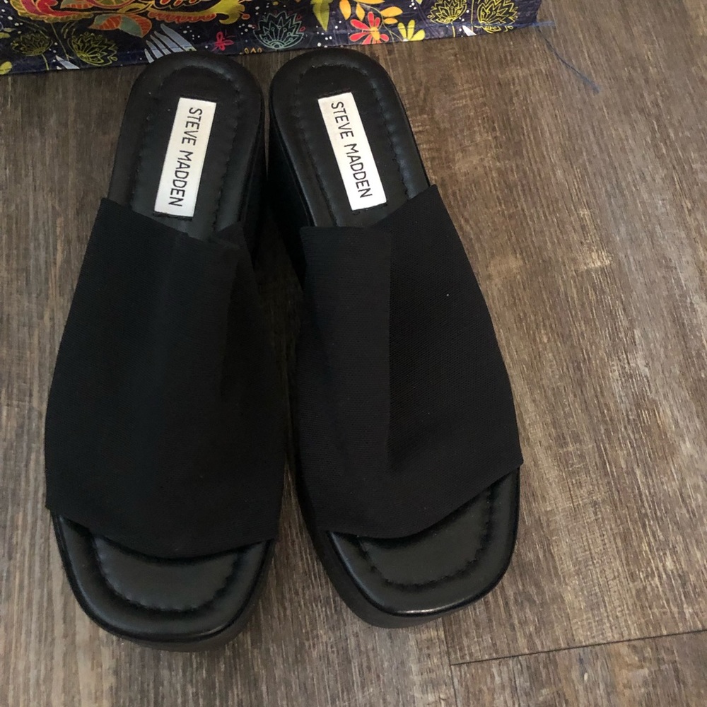 Black Steven Madden Platform Sandals